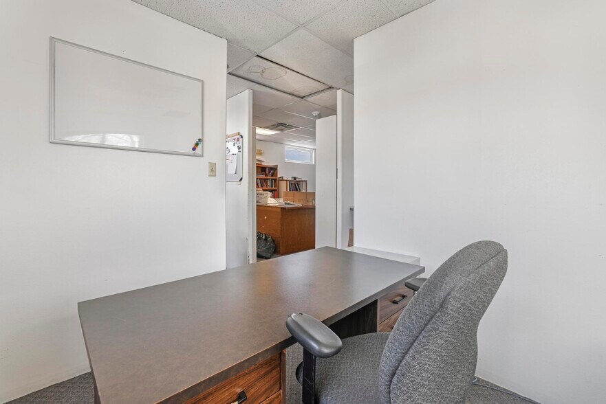 More Photos Of 507 Main Ave W, Twin Falls Flex For Sale