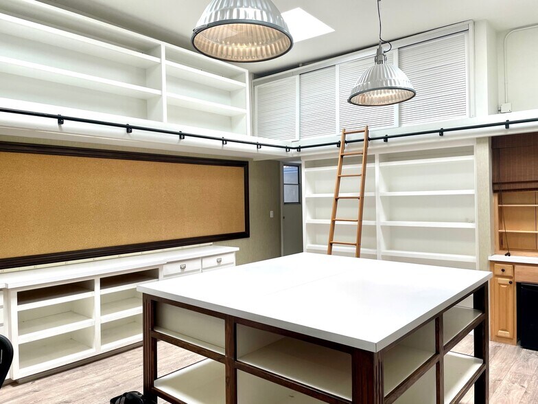 More Photos Of 242 26th St, Santa Monica Medical For Lease