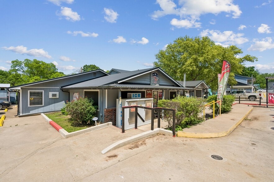 More Photos Of 8848 Soldier Creek Rd, Kingston Hotel For Sale