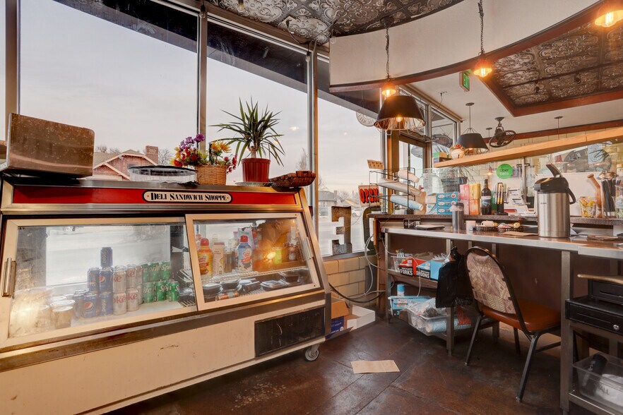 More Photos Of 3900-3910 W Colfax Ave, Denver Storefront For Lease