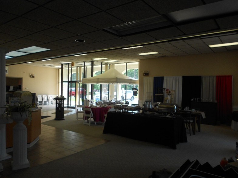 More Photos Of 6401 Jaycox Rd, North Ridgeville Office For Sale