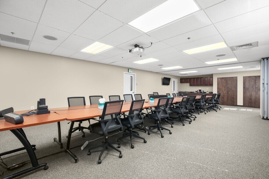 More Photos Of 3310 Shannon Park Dr, Fredericksburg Office For Sale