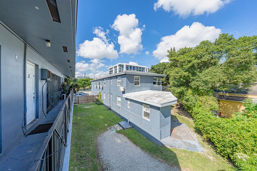 More Photos Of 1181-1191 NW 8th Street Rd, Miami Apartments For Sale