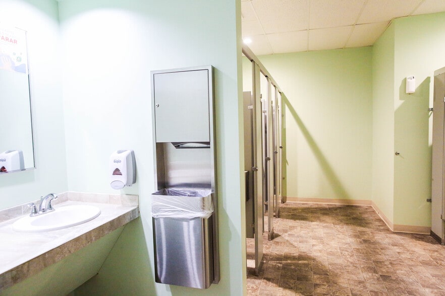 More Photos Of 626 Minnesota Ave, Kansas City Office For Lease