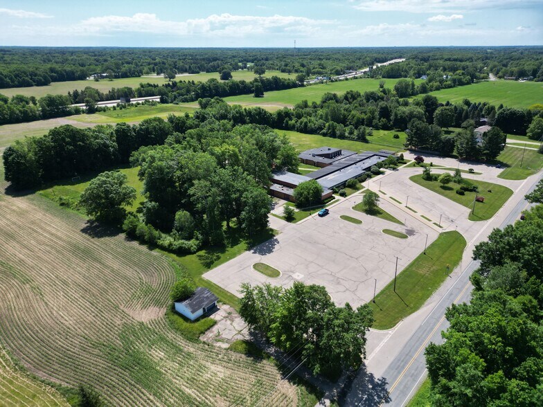 More Photos Of 11218 N Linden Rd, Clio Schools For Sale
