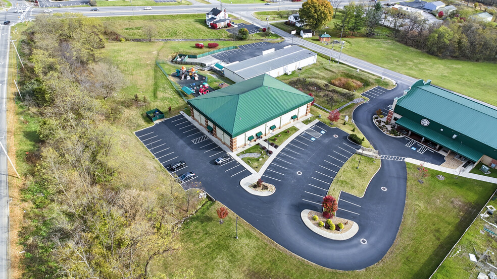 More Photos Of 125 Scattergood Dr NW, Christiansburg Office For Sale