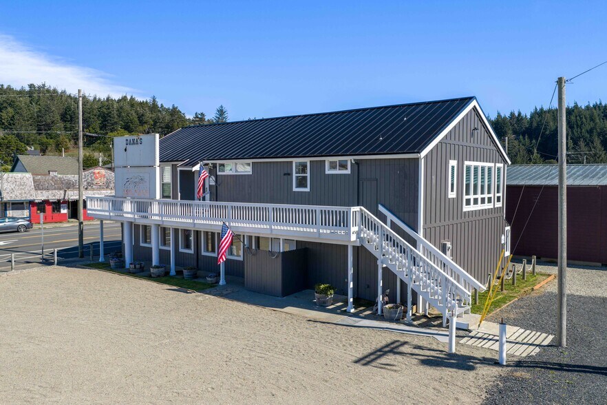 More Photos Of 267 W Sixth St, Port Orford Storefront Retail Residential For Sale