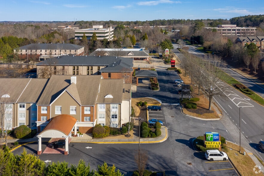 More Photos Of 2950 Mansell Rd, Alpharetta Hotel For Sale