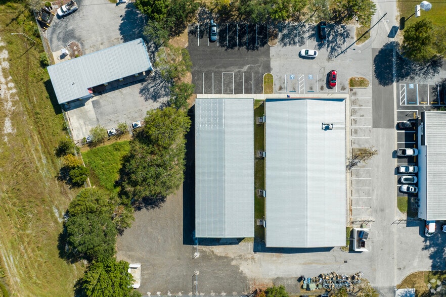 More Photos Of 26611 Wesley Chapel Blvd, Lutz Warehouse For Lease