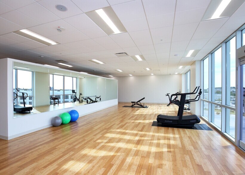 More Photos Of 8560 Belleview Dr, Plano Unknown For Lease