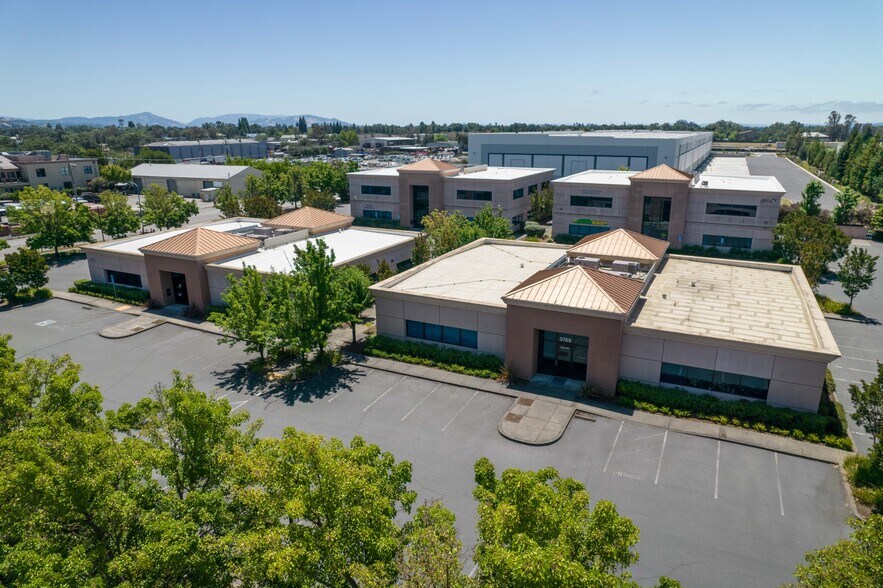More Photos Of 3775 Brickway Blvd, Santa Rosa Medical For Sale