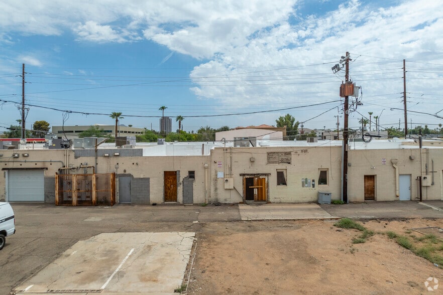 More Photos Of 3302-3316 N 3rd St, Phoenix Storefront For Lease