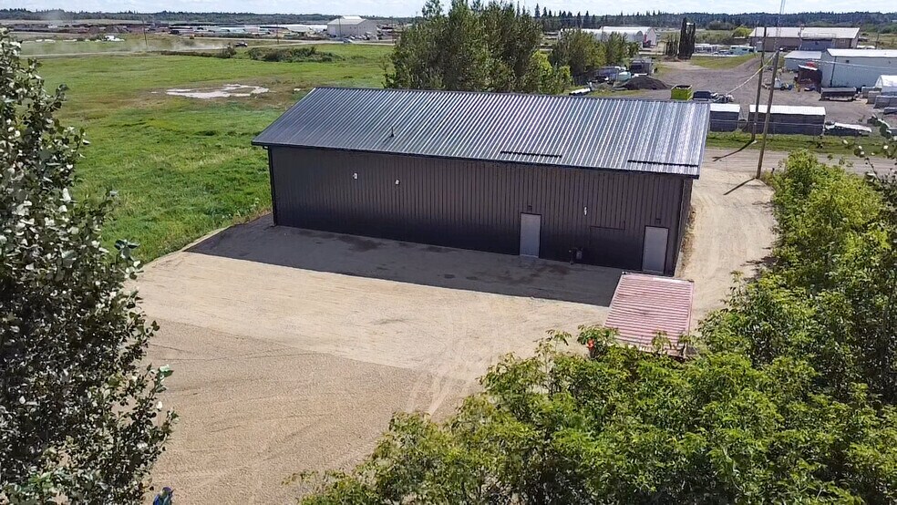 More Photos Of 4828 46 Ave, Millet Service For Sale