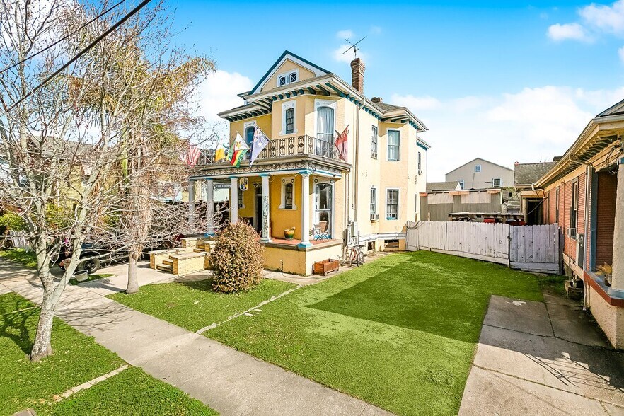 Primary Photo Of 112 S Lopez St, New Orleans Hospitality For Sale