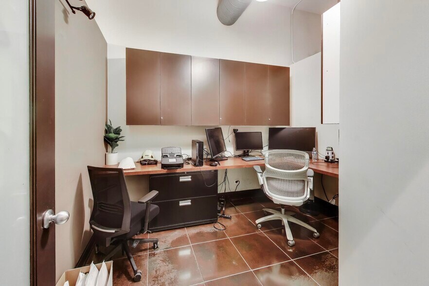 More Photos Of 1636 N Bosworth Ave, Chicago Apartments For Sale