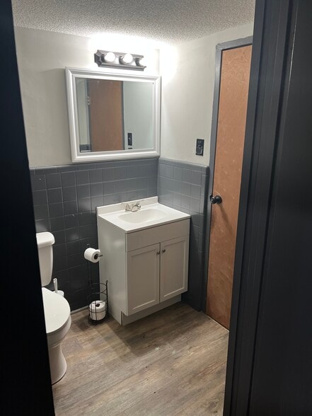 More Photos Of 1201 N Ashley St, Valdosta Auto Repair For Sale