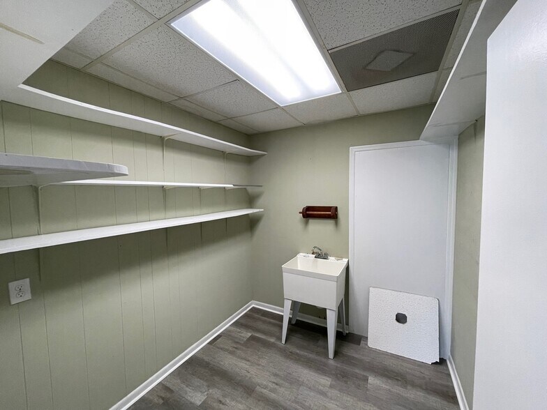 More Photos Of 105 Old Epps Bridge Rd, Athens Office For Lease