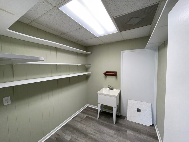 More Photos Of 105 Old Epps Bridge Rd, Athens Office For Lease