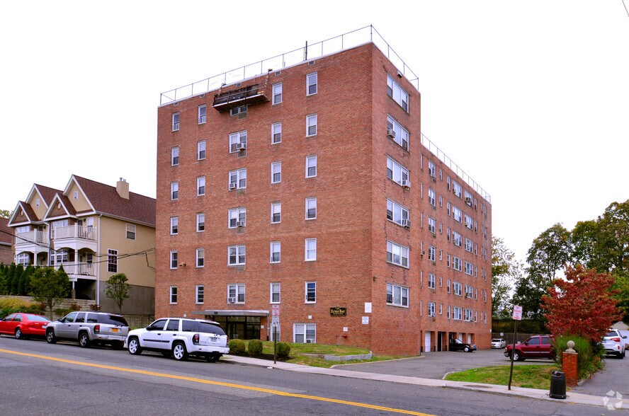 More Photos Of 126 Franklin Ave, New Rochelle Apartments For Sale