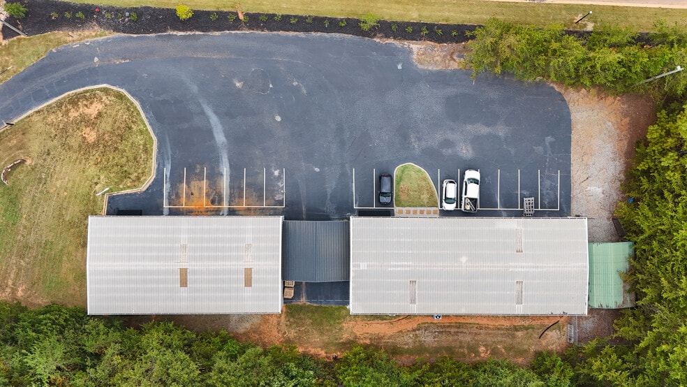 More Photos Of 117 Welpine Rd, Pendleton Warehouse For Sale