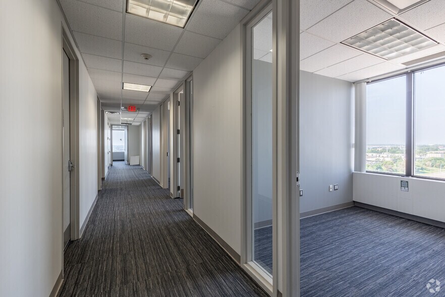 More Photos Of 30500 Van Dyke Ave, Warren Office For Lease
