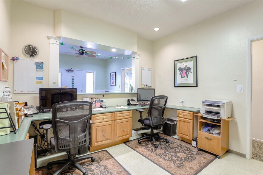 More Photos Of 560 E Saint John St, San Jose Medical For Sale