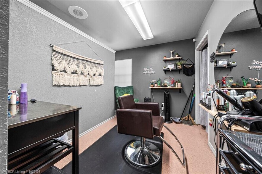 More Photos Of 6710 Dallas St, Fort Smith General Retail For Sale