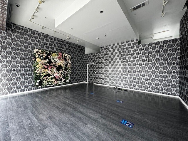 More Photos Of 9601-9609 Santa Monica Blvd, Beverly Hills Restaurant For Lease