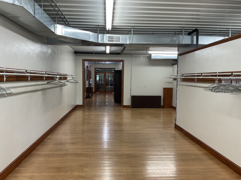 More Photos Of 6991 Township Road 654, Millersburg Office Residential For Lease