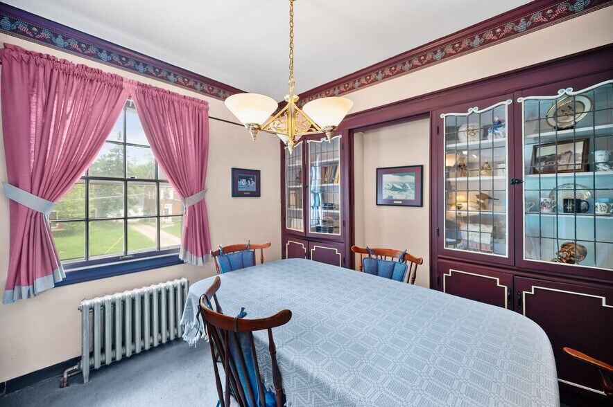 More Photos Of 16903 Fischer Rd, Cleveland Office For Sale