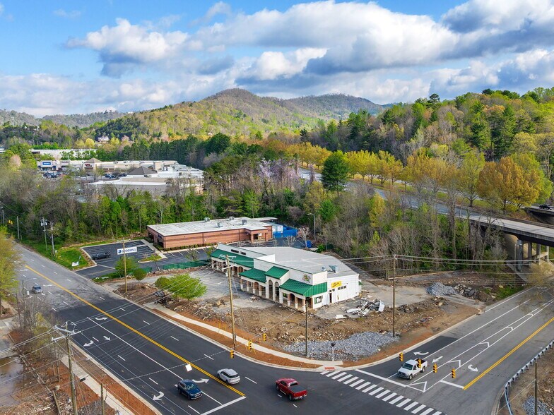 Primary Photo Of 90 S Tunnel Rd, Asheville Restaurant For Sale