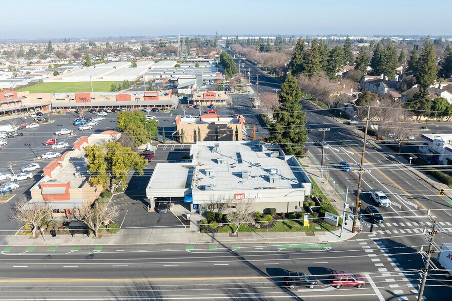 More Photos Of 3501 Tully Rd, Modesto Bank For Sale