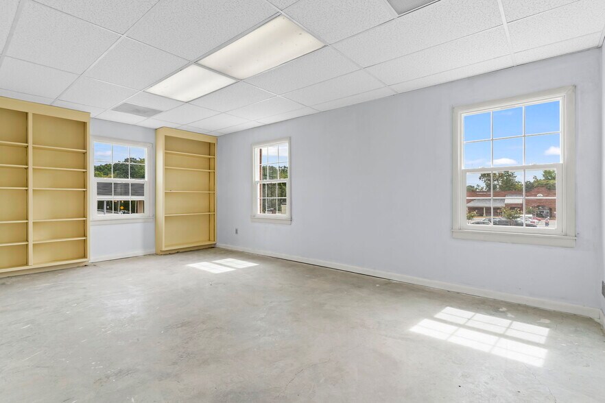 More Photos Of 45 W Dares Beach Rd, Prince Frederick Office For Lease