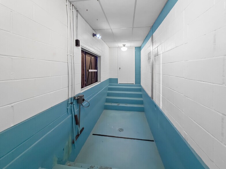 More Photos Of 6001 Buena Vista Rd, Columbus Religious Facility For Sale