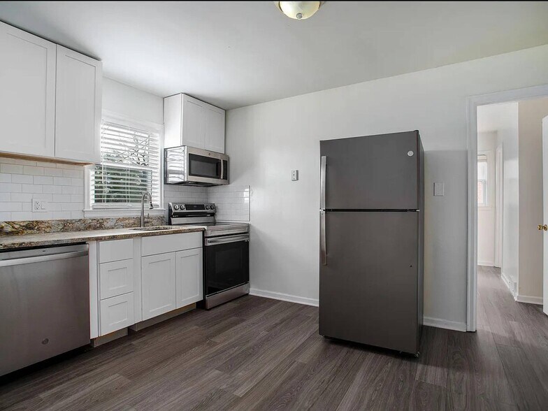 More Photos Of 1648 Alexandria Dr, Lexington Apartments For Sale