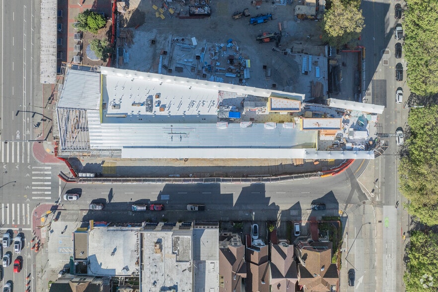 More Photos Of 820 Oak St, Oakland Apartments For Lease