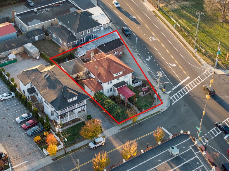 More Photos Of 70 Park Ave, Bay Shore Multifamily For Sale