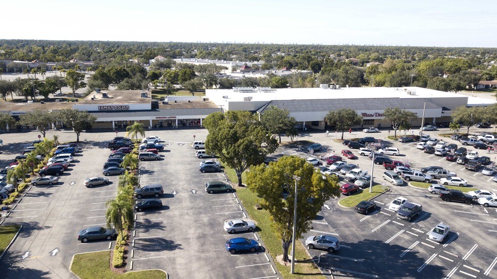 More Photos Of 4849-4895 Golden Gate Pky, Naples Unknown For Lease