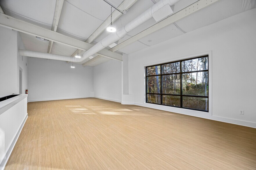 More Photos Of 161 Fritz Mar Ln - Bldg 600, Athens Warehouse For Lease