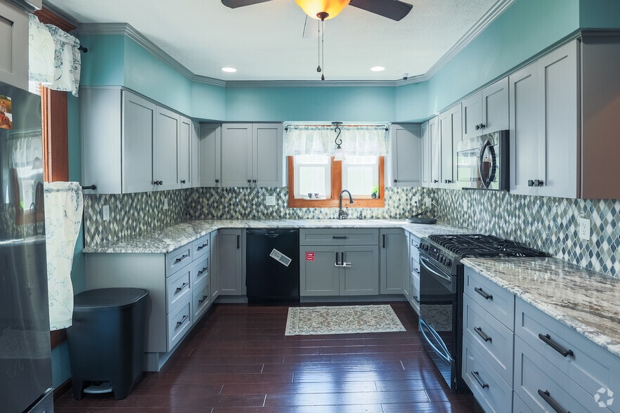 More Photos Of 7074 W State Road 28, Elwood Warehouse For Sale