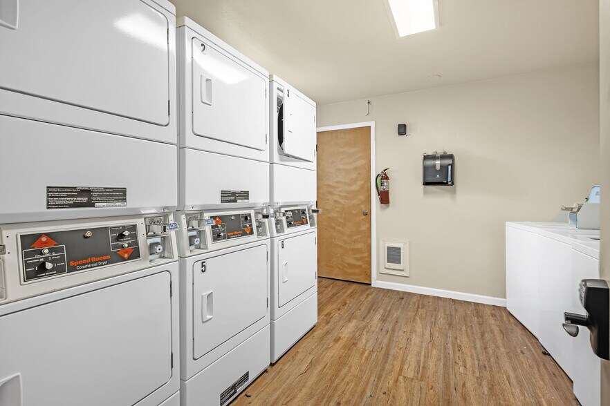 More Photos Of 1306-1320 3rd St, Cheney Apartments For Sale