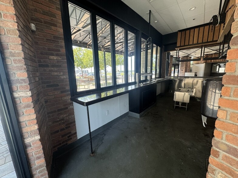 More Photos Of 4440 Highway 121, Lewisville Apartments For Lease