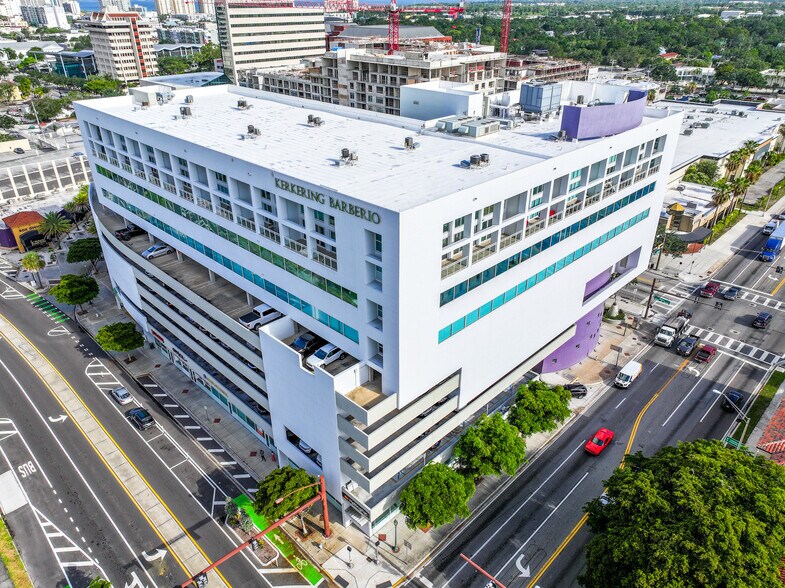 More Photos Of 1990 Main St, Sarasota Loft Creative Space For Lease