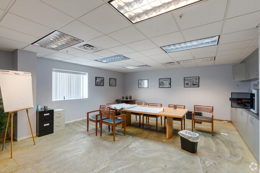 More Photos Of 71722 E Columbia Ave, Boardman Industrial For Sale