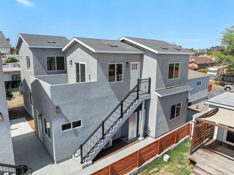 More Photos Of 438 Denby St, San Diego Apartments For Sale
