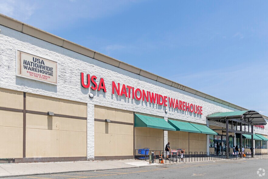 More Photos Of 691 Co-op City Blvd, Bronx General Retail For Lease