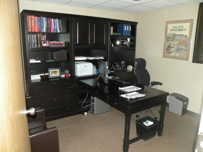 More Photos Of 68 W Cedar St, Poughkeepsie Medical For Lease