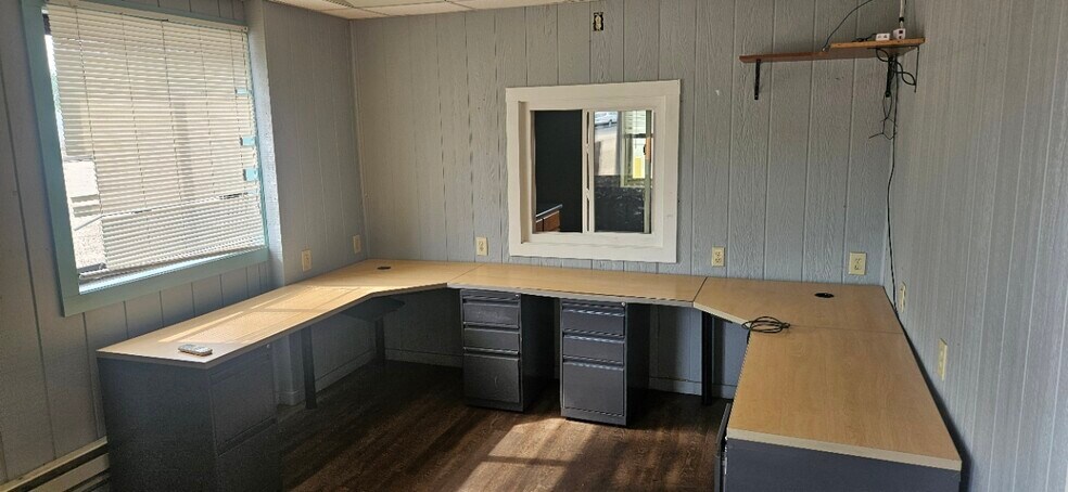More Photos Of N7160 Raceway Rd, Beaver Dam Flex For Sale
