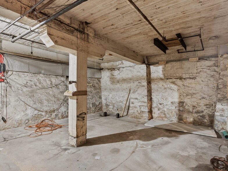 More Photos Of 1223 New York Ave, Sheboygan Industrial For Sale