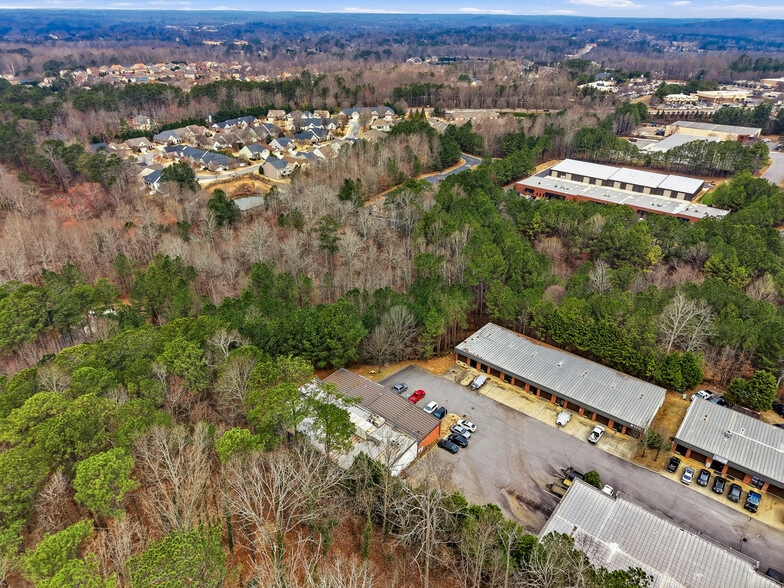 More Photos Of 6190 Parkway North Dr, Cumming Light Distribution For Sale